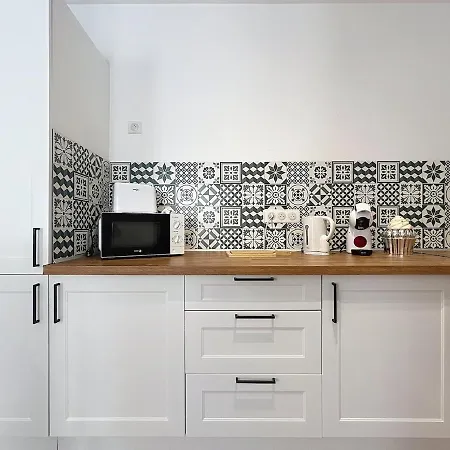 Le Patio - Grande Terrasse - Wifi Et Climatisation *